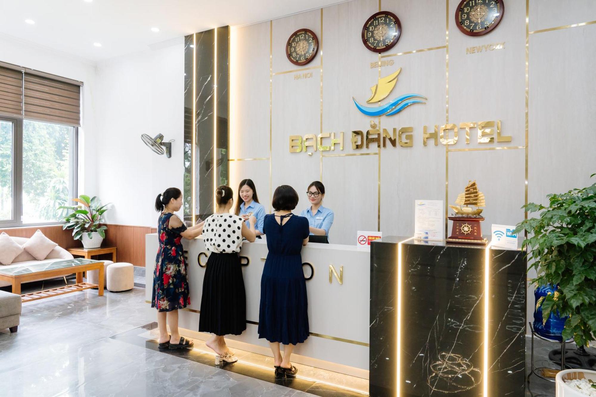 Bach Dang Ha Long Hotel מראה חיצוני תמונה
